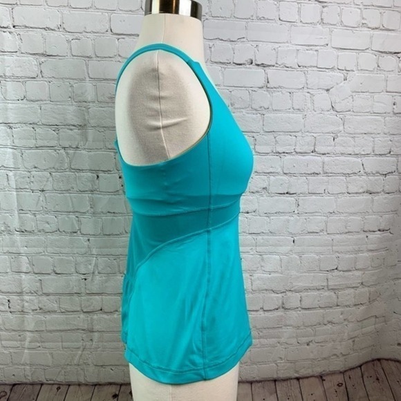 Lululemon Blue Fitted Workout Tank Built-in Bra Size 4 - Picture 2 of 8